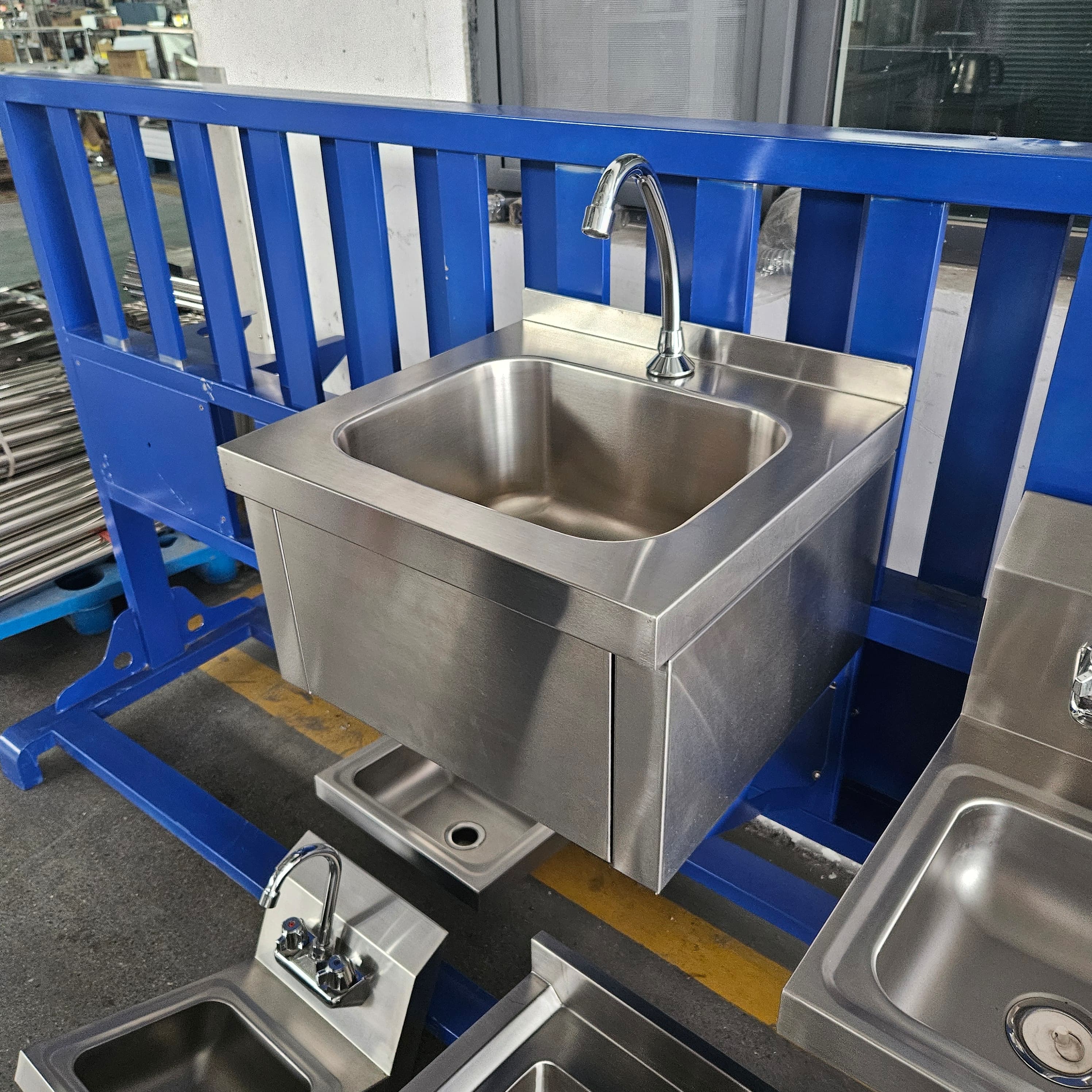 Commercial Kitchen Stainless S - Commercial Quality Kitchen Faucet のレビューと価格