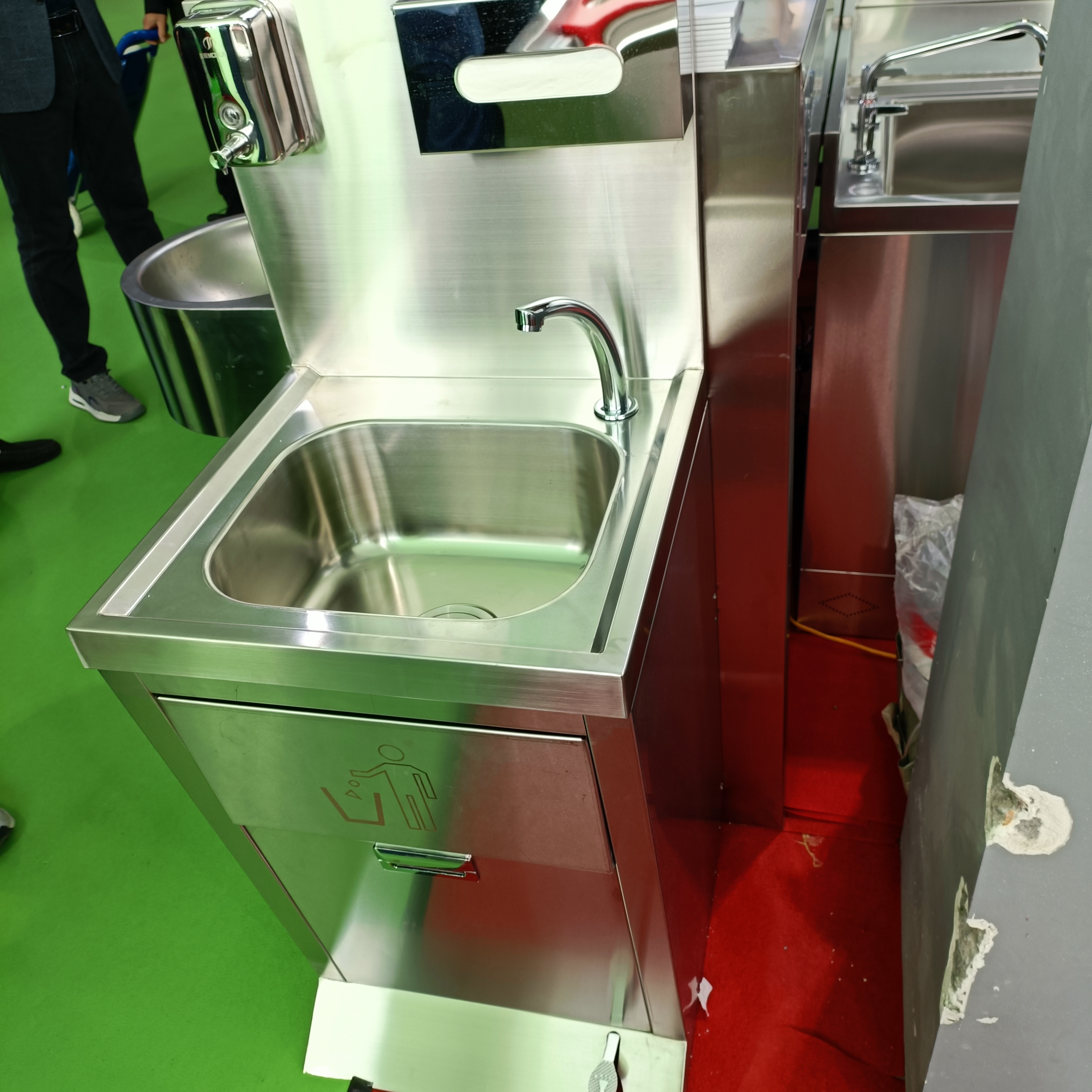Hotel Restaurant Commercial Se - Commercial Kitchen Equipment のレビューと価格